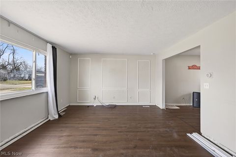 Tiny photo for 1540 E 298th Street, Wickliffe, OH 44092 (MLS # 5190278)