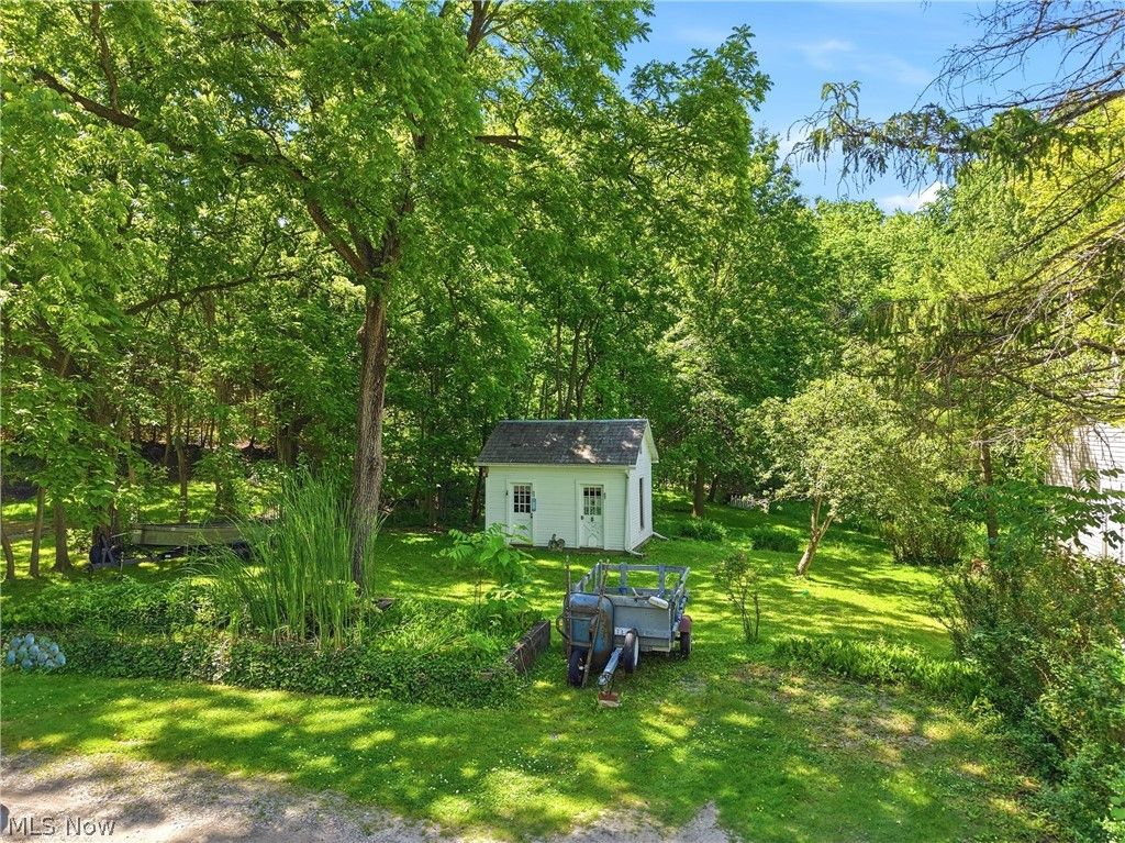 Photo of 250 E Washington Street, Chagrin Falls, OH 44022 (MLS # 5217425)