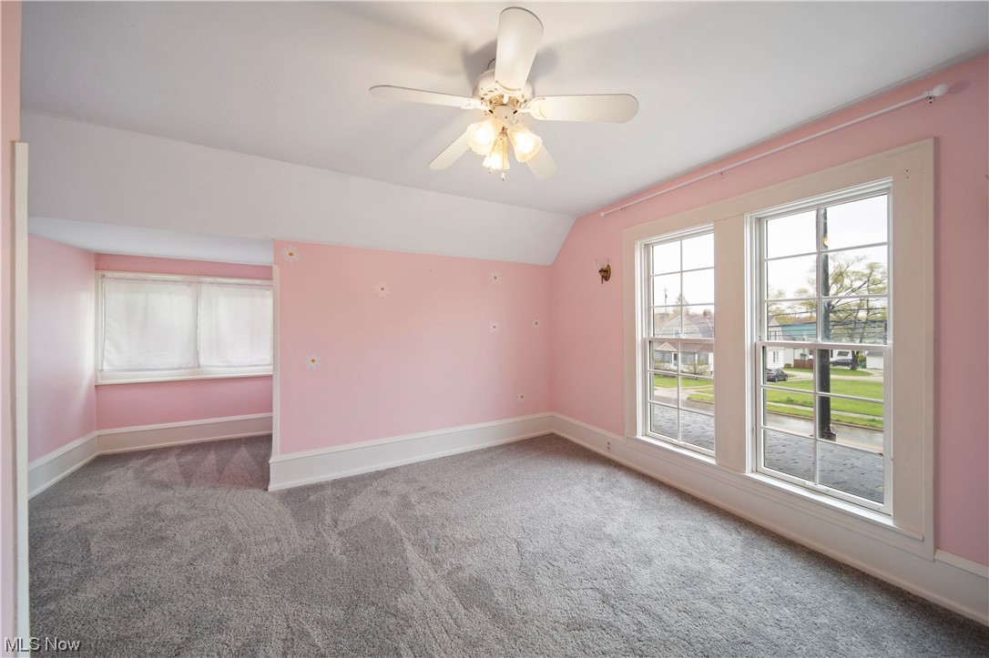 Village/Middlefield - Residential