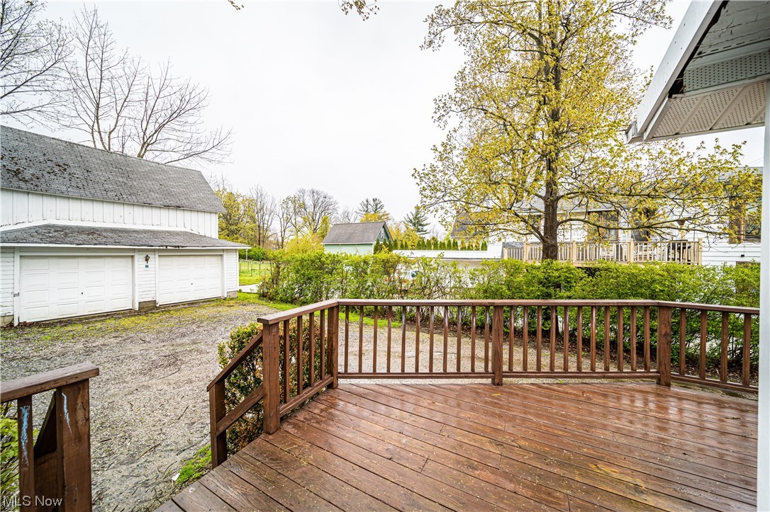 Village/Middlefield - Residential