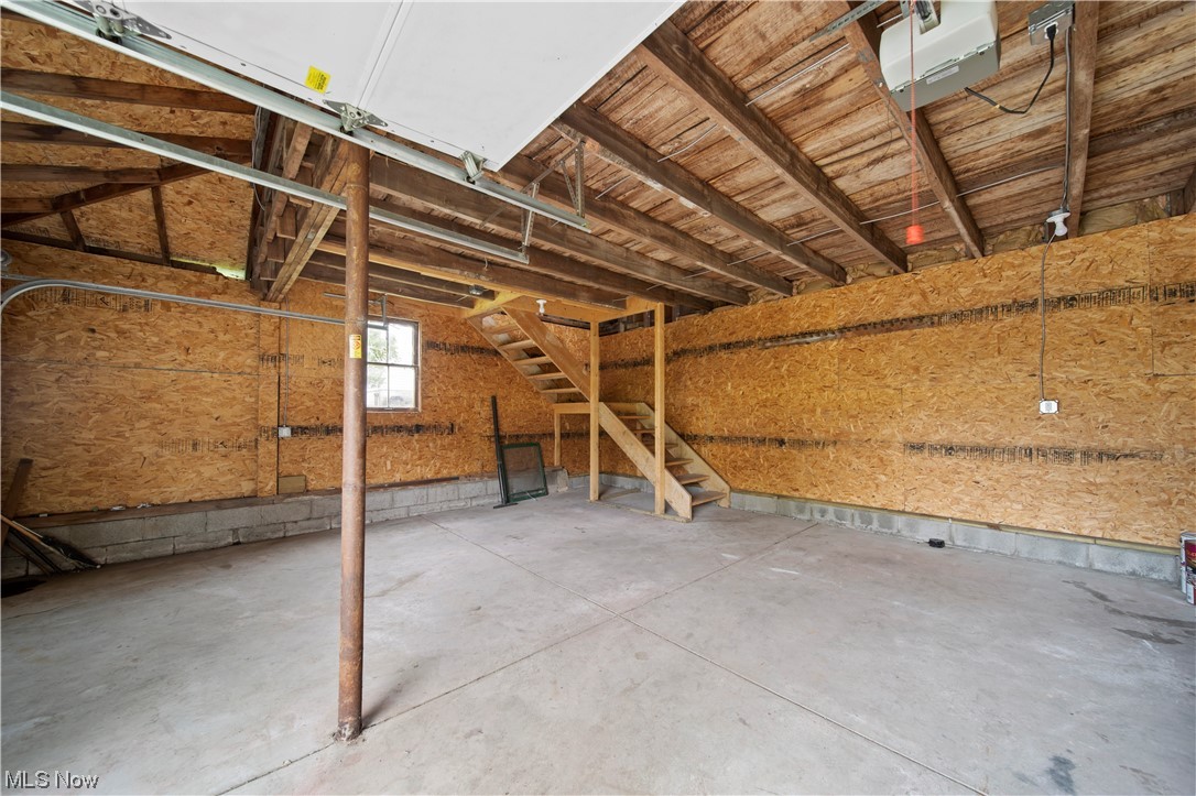 Village/Middlefield - Residential