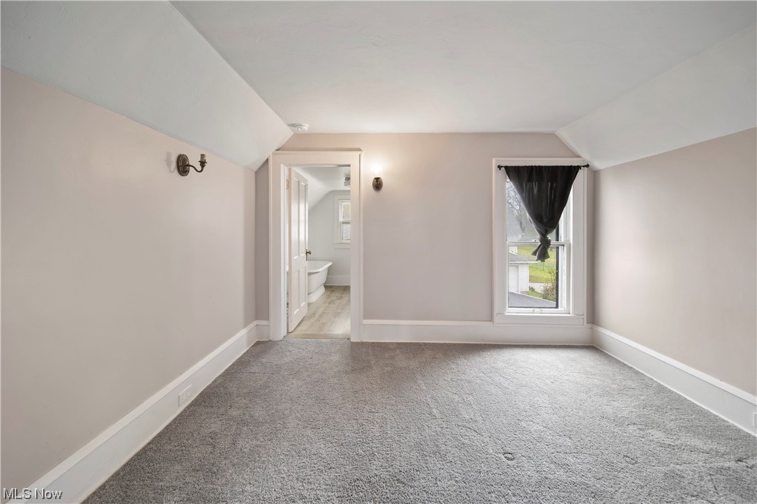 Village/Middlefield - Residential