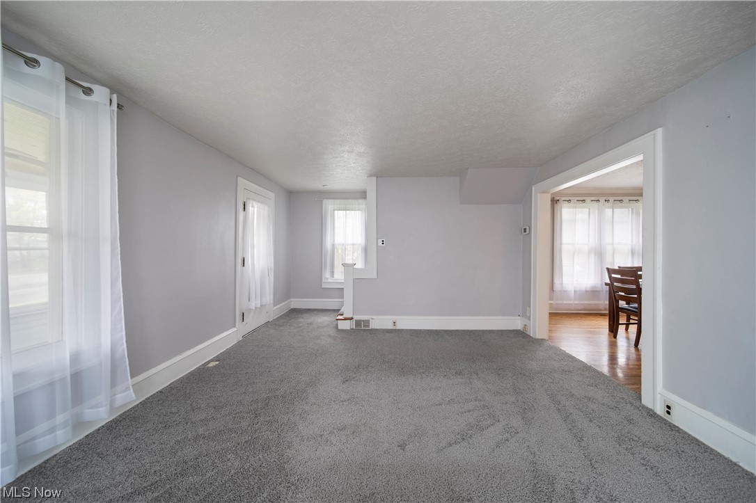 Village/Middlefield - Residential