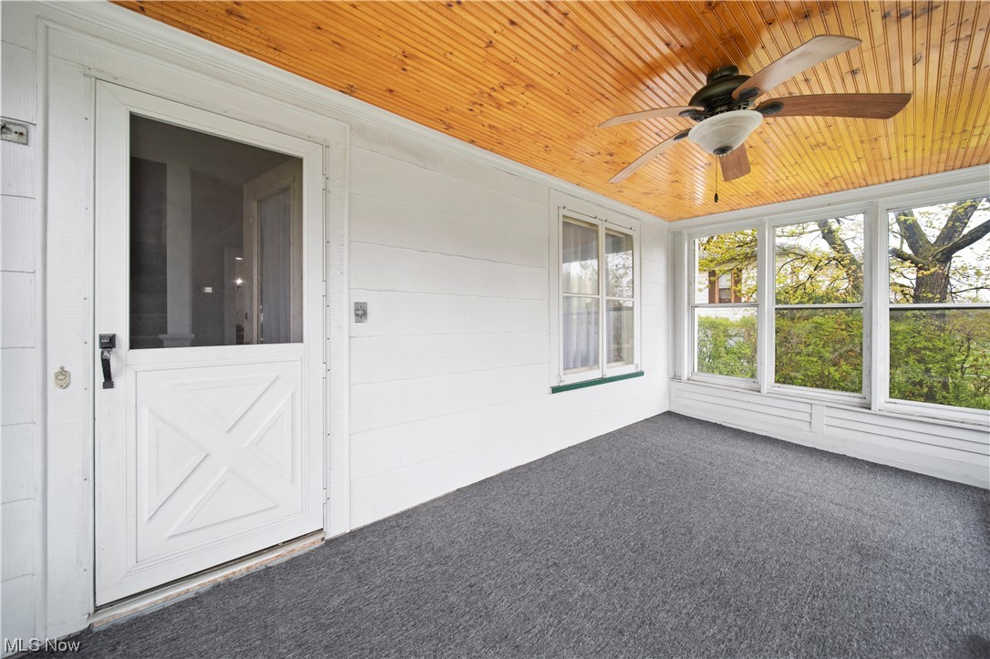 Village/Middlefield - Residential