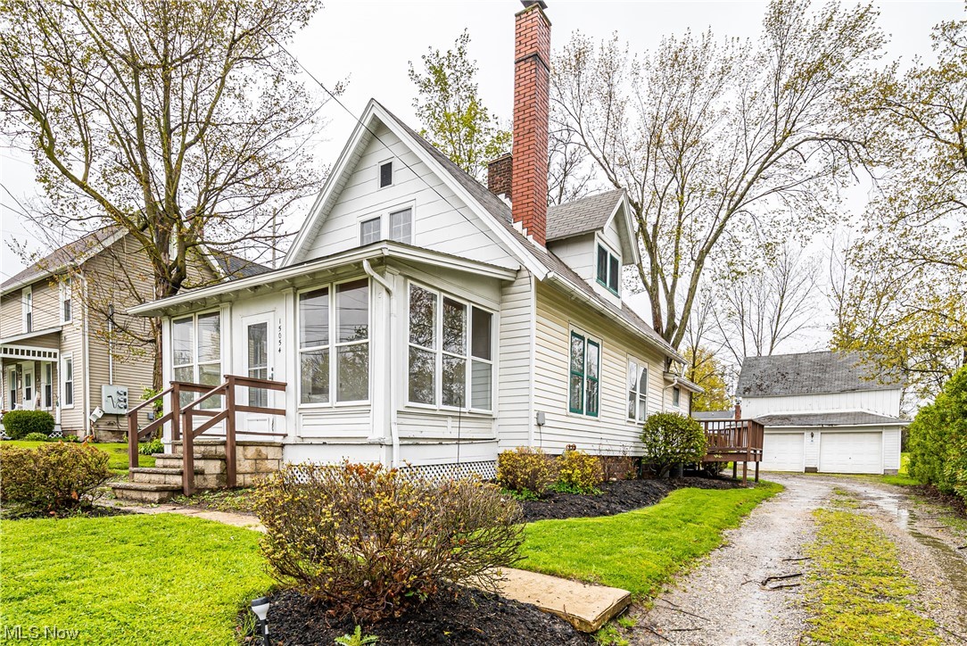 Village/Middlefield - Residential