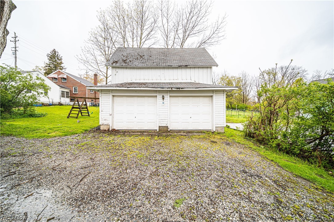 Village/Middlefield - Residential