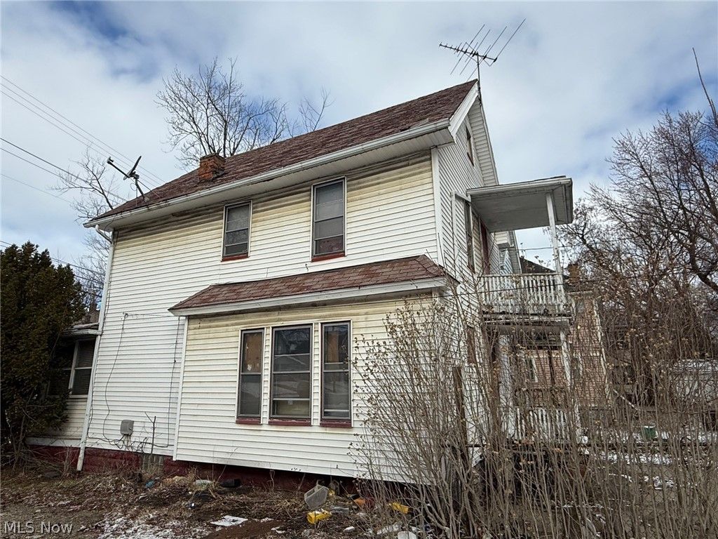 Photo of 677 Eddy Road, Cleveland, OH 44108 (MLS # 5193160)