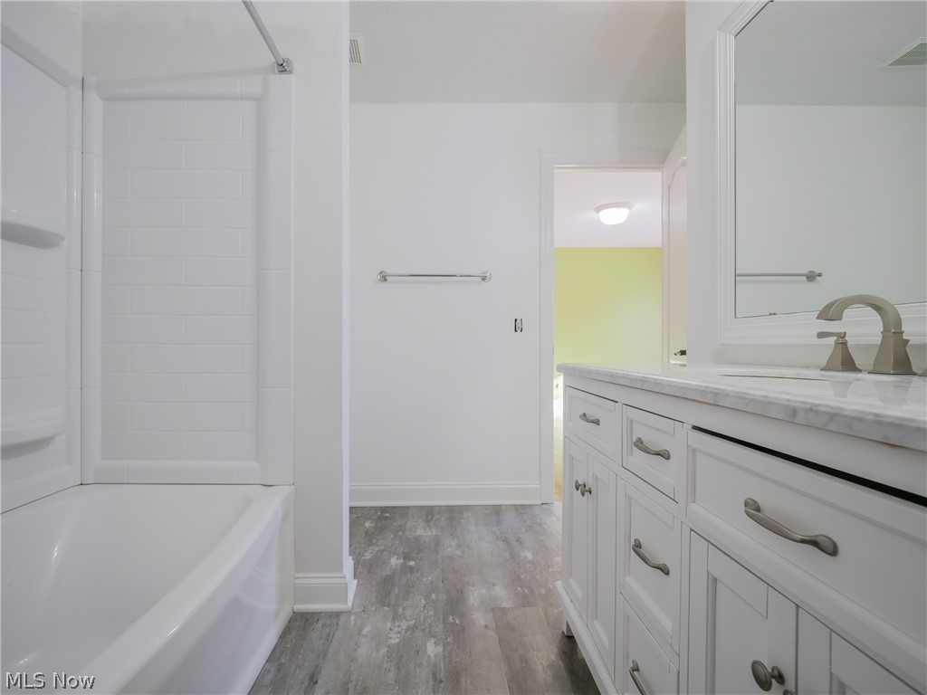 Signature of Solon - Residential