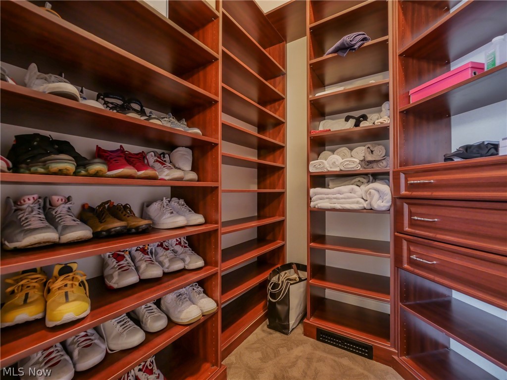 Signature of Solon - Residential