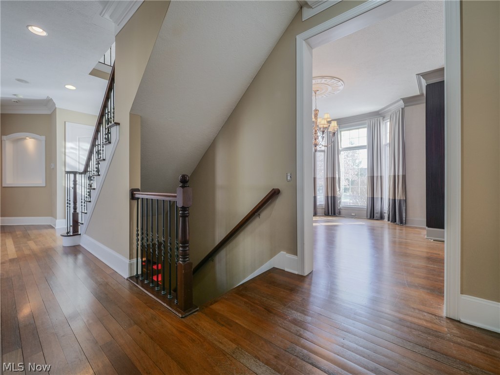 Signature of Solon - Residential