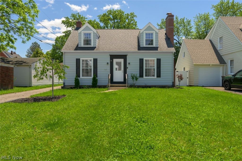 Photo of 257 Maywood Drive, Youngstown, OH 44512 (MLS # 5214283)
