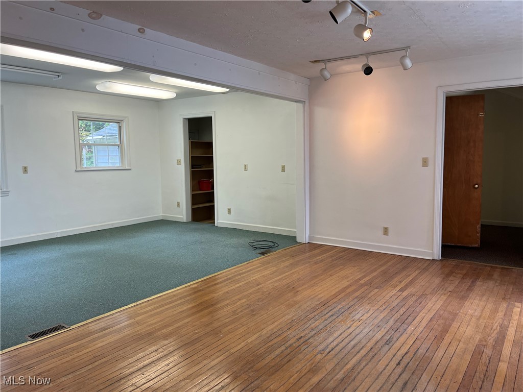 Wilson S W - Commercial Sale