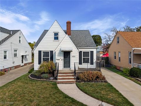 14104 Hazelmere Avenue Cleveland OH 44111