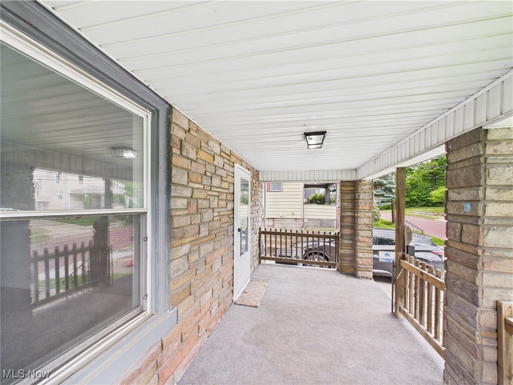 448 E Voris Street, Akron, Ohio image 4