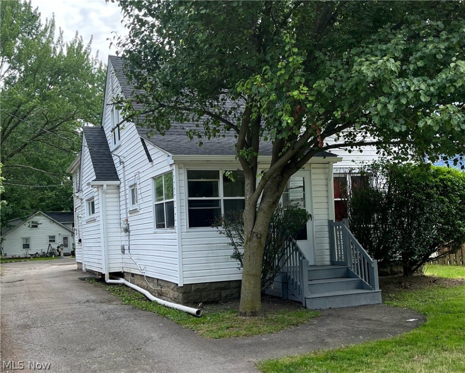 Middleburg Sec 24 - Residential Income