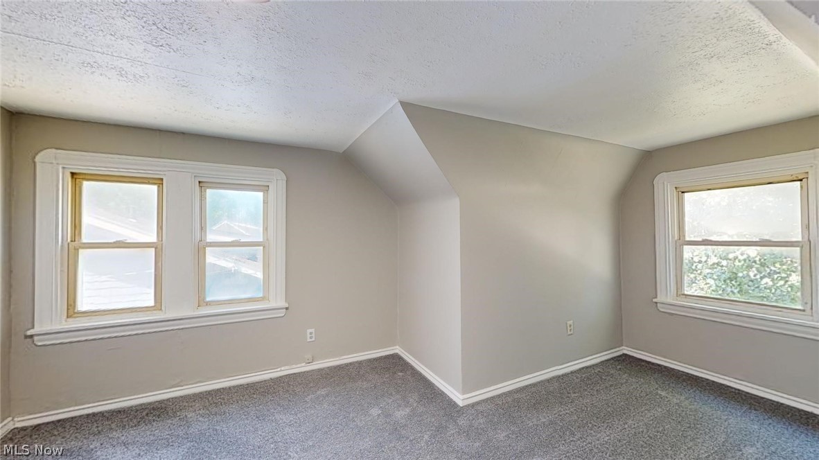 Middleburg Sec 24 - Residential Income