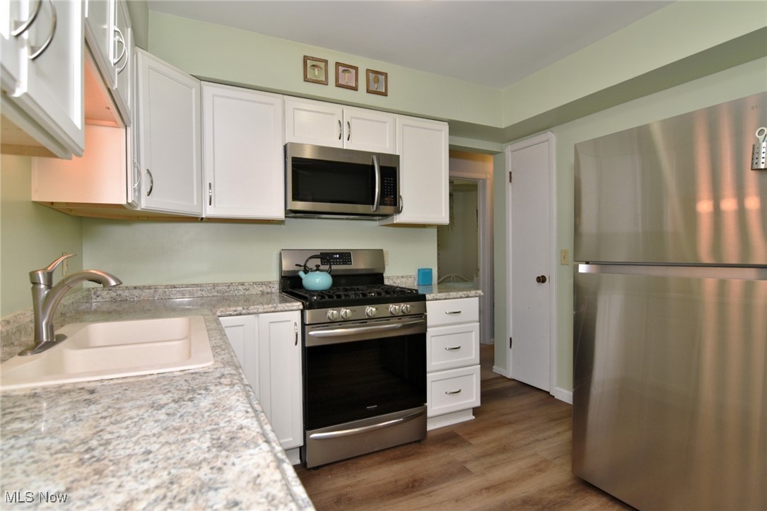 17601 Naomi Avenue, Cleveland, Ohio image 13