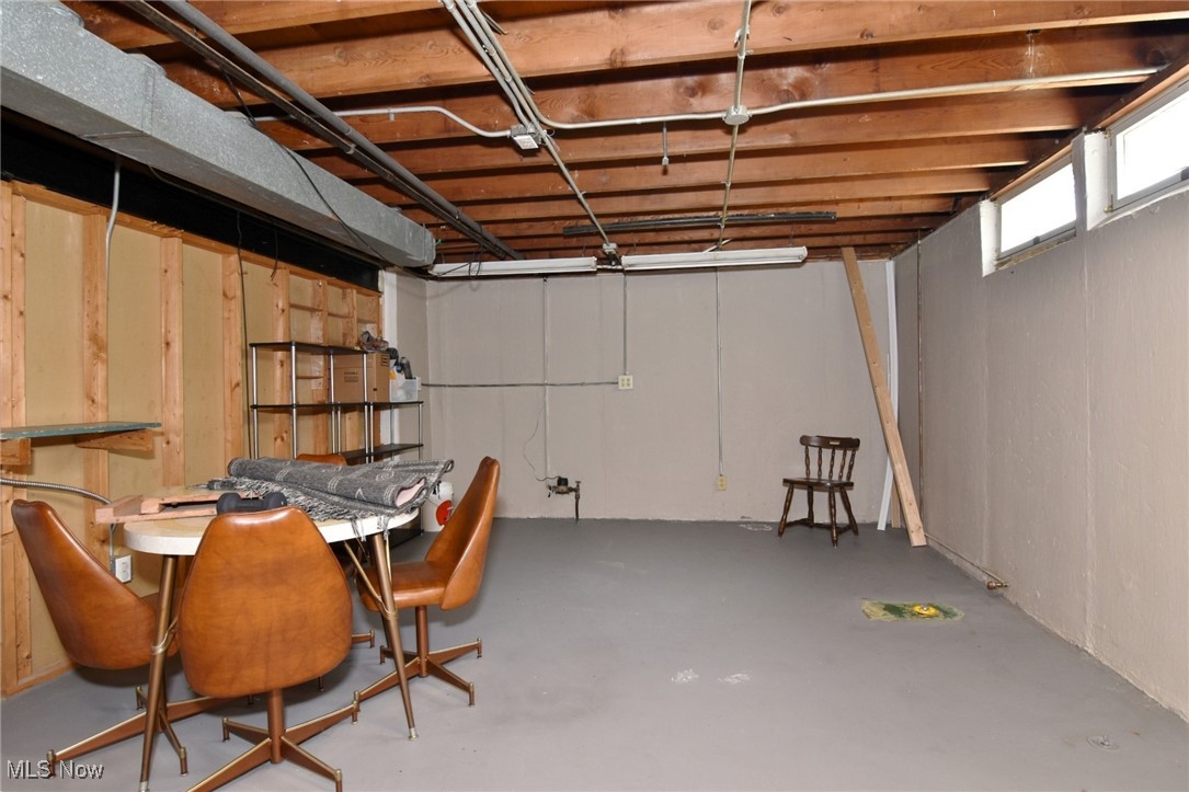 17601 Naomi Avenue, Cleveland, Ohio image 31