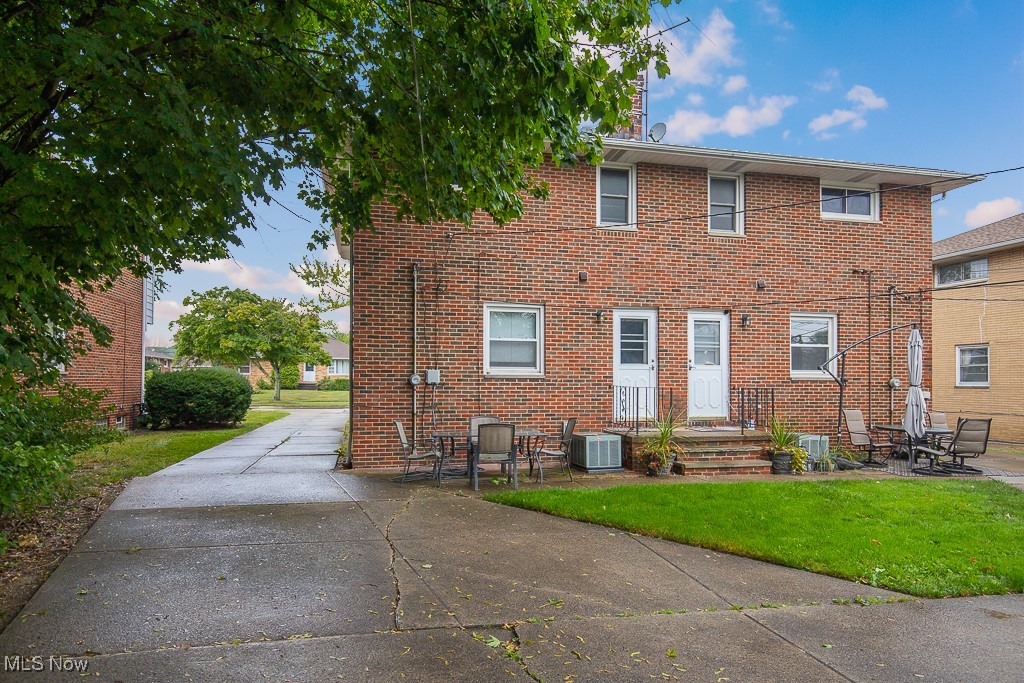 Golden Gate Estates Resub 02 - Residential Lease