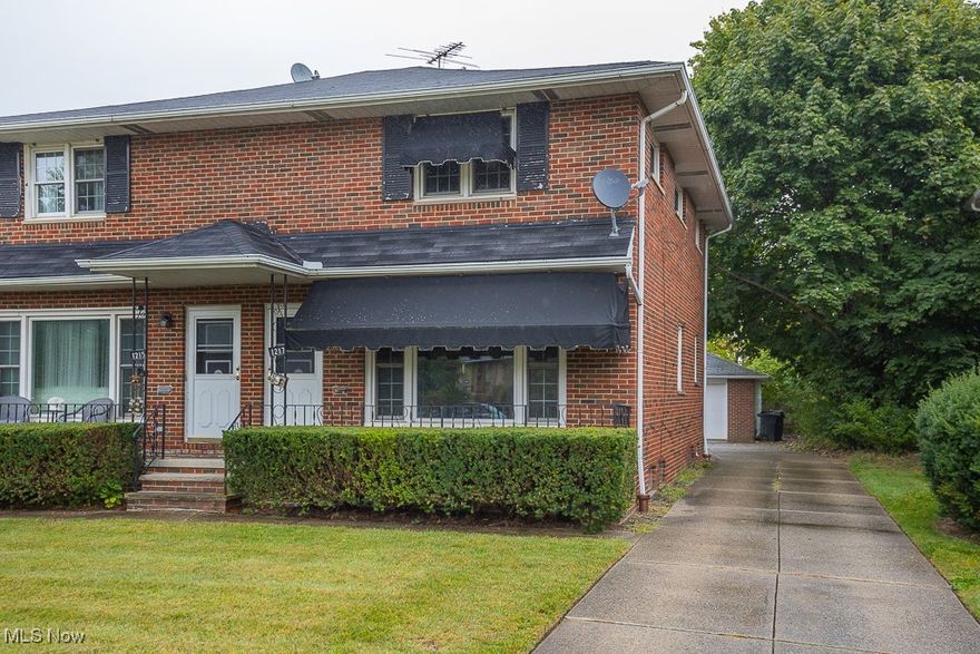 Solid and spacious townhome ready for immediate rental occupancy! Appliances are included and the home is located close to many shopping locations and ammenities. The bedrooms are large and the basement is perfect for recreation. Make sure you view this one asap!