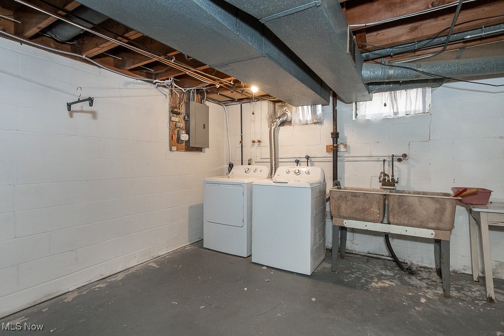 Golden Gate Estates Resub 02 - Residential Lease