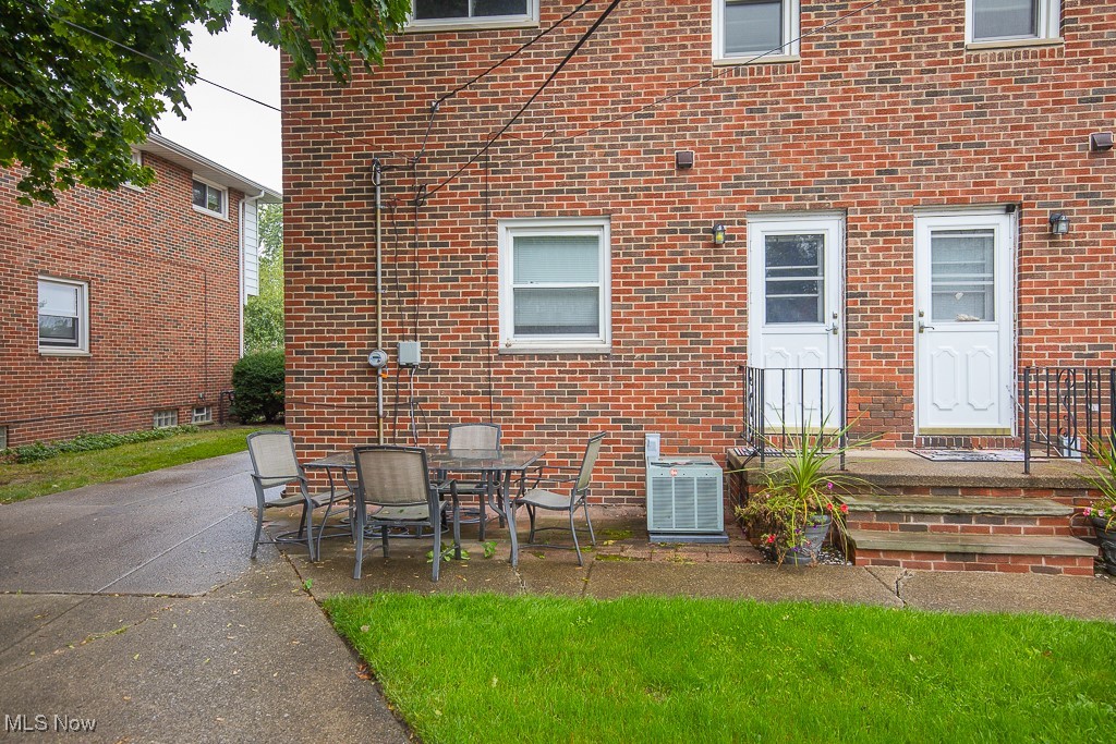 Golden Gate Estates Resub 02 - Residential Lease