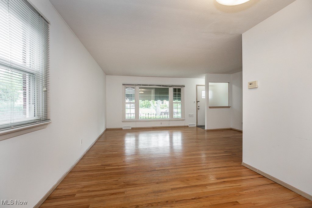 Golden Gate Estates Resub 02 - Residential Lease