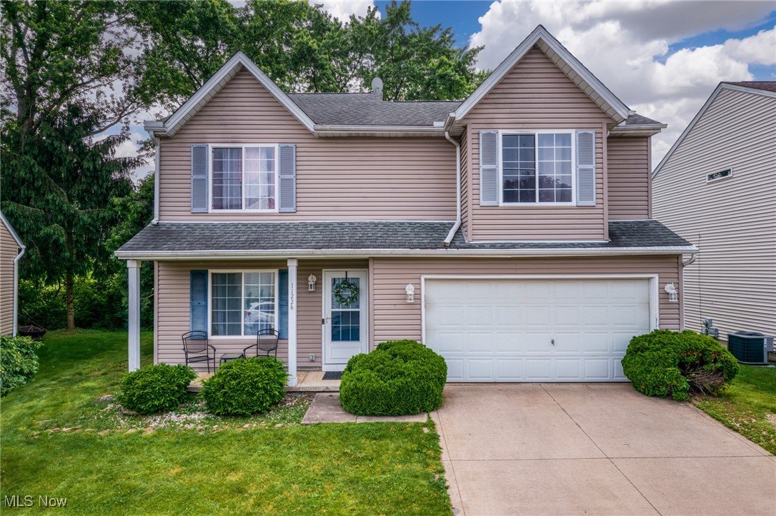1122 Oxford Circle, Akron, Ohio image 1
