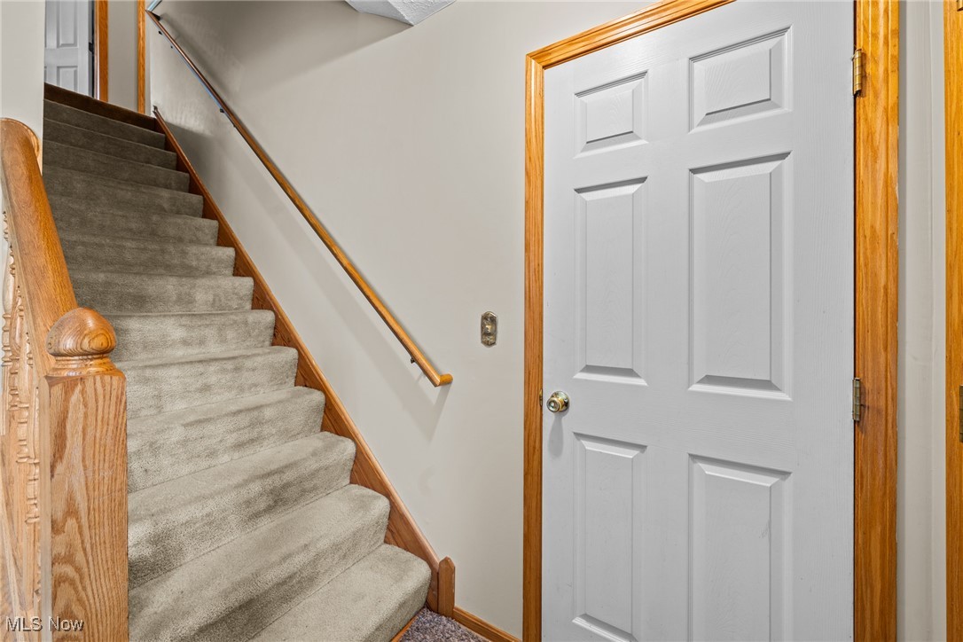 1122 Oxford Circle, Akron, Ohio image 19