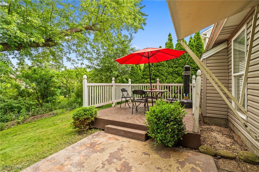 1122 Oxford Circle, Akron, Ohio image 30