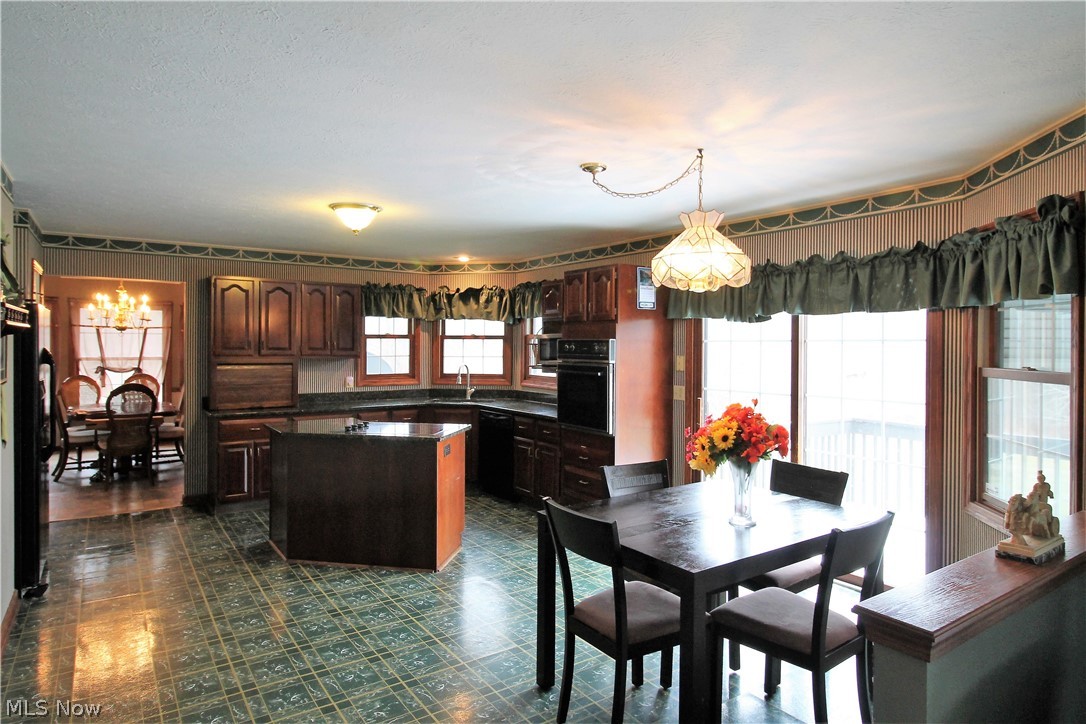 Ravenna Bldg Co - Residential