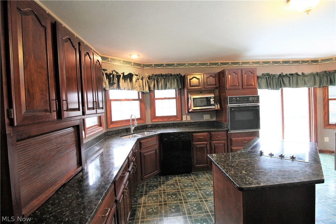 Ravenna Bldg Co - Residential