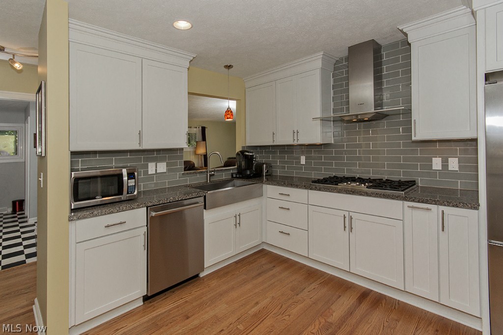 Gates Mills Blvd Estates 02 - Residential