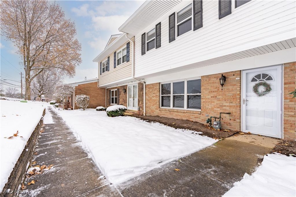 Photo of 2043 Carlile Drive #109, Uniontown, OH 44685 (MLS # 5174964)