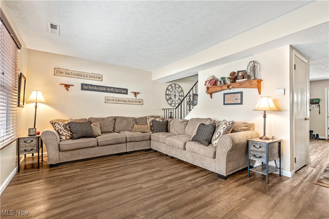 Country Club Twnhs North Condo - Residential