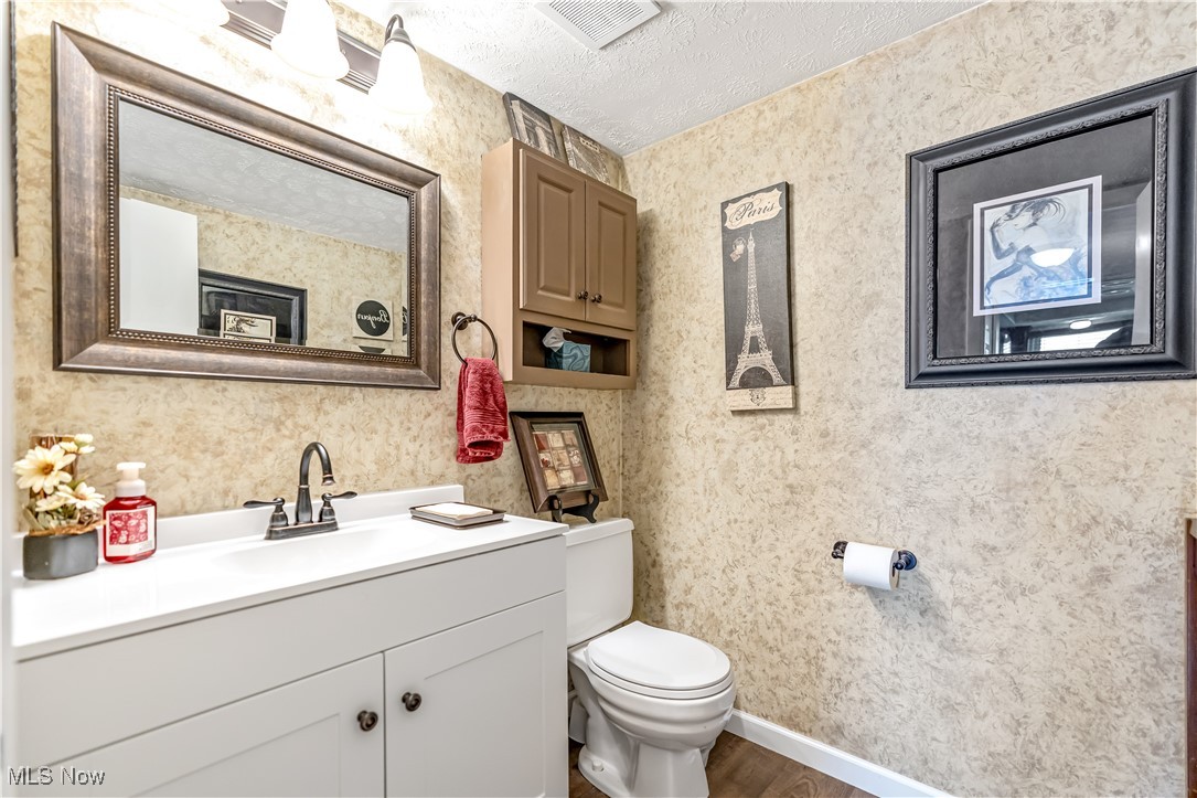 Country Club Twnhs North Condo - Residential