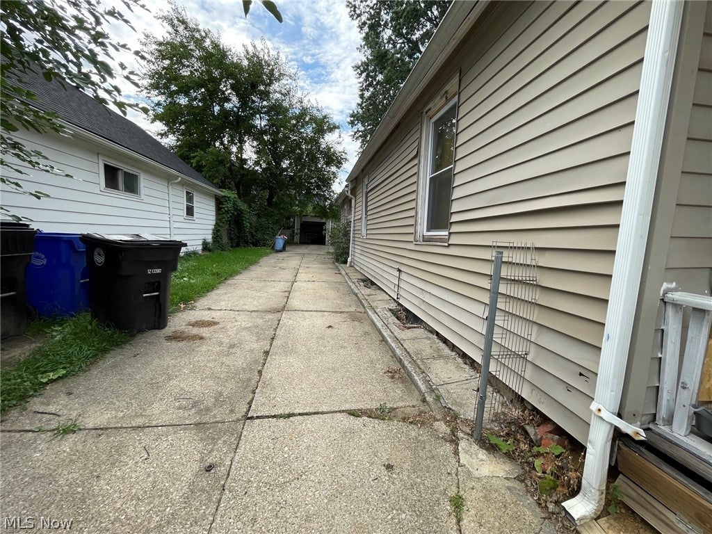 3184 W 71st Street