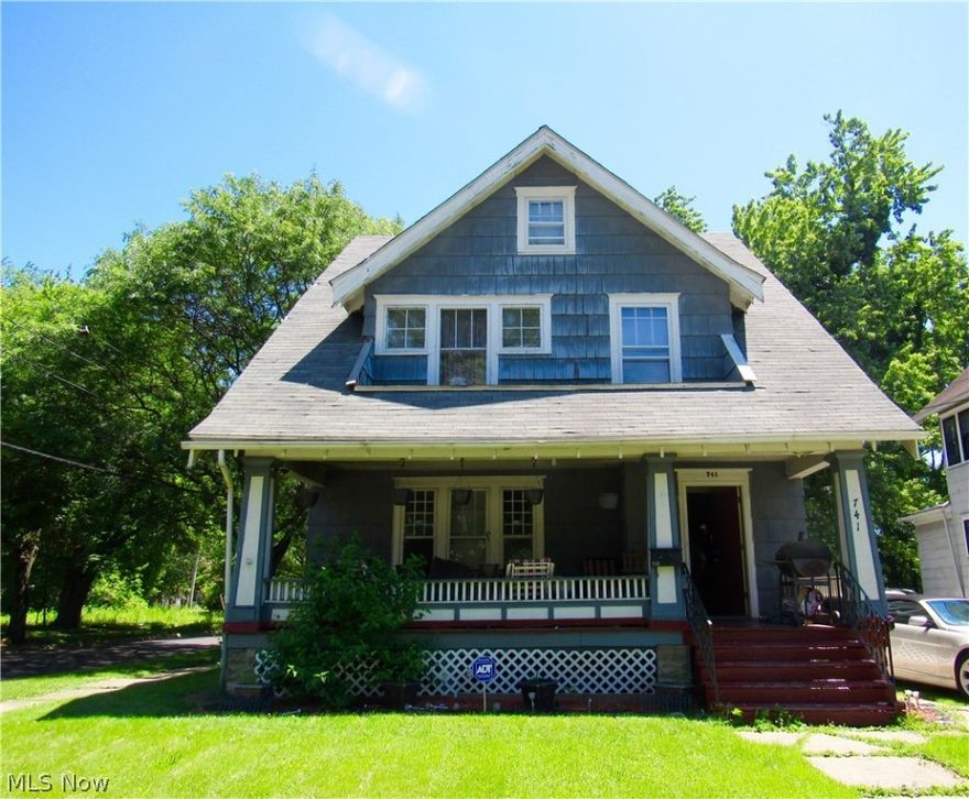 Spacious 2.5 story home. 3rd floor walk up. 4 bedrooms- 1.5 baths one of first floor. Property is currently rented and will only allow showings on Saturday and Sunday. Fenced back yard and 2 car garage. EXCLUDE APPLIANCES- THEY ARE THE TENANTS. currently rents for $690