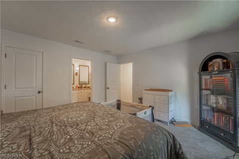 Tiny photo for 496 Auld Farm Circle, Akron, OH 44320 (MLS # 5255625)
