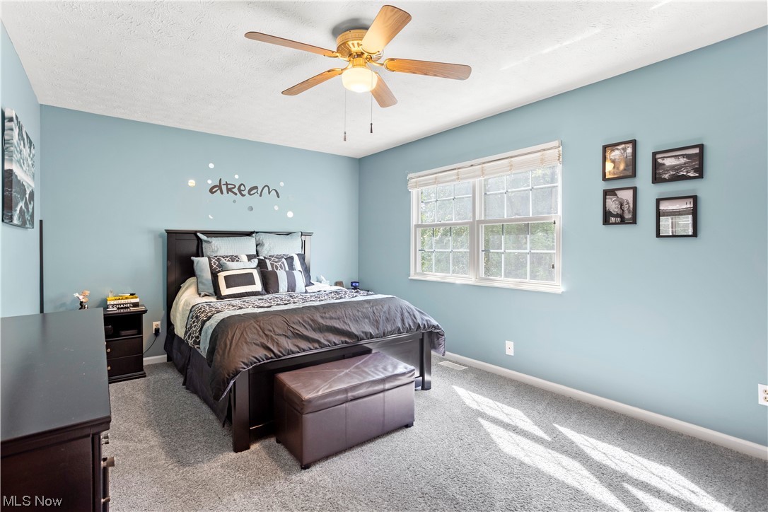 Royal Rdg Lane Condo - Residential