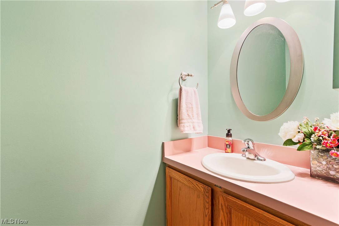 Royal Rdg Lane Condo - Residential