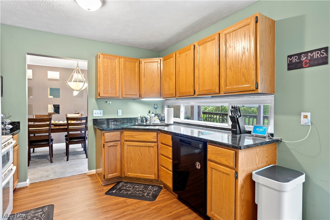 Royal Rdg Lane Condo - Residential