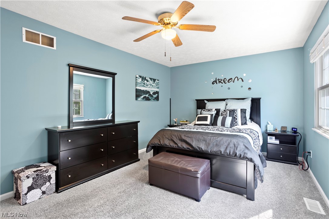 Royal Rdg Lane Condo - Residential