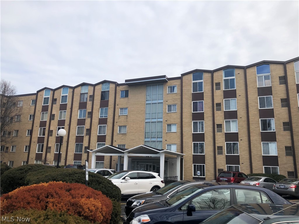 King's Path Condos - Residential