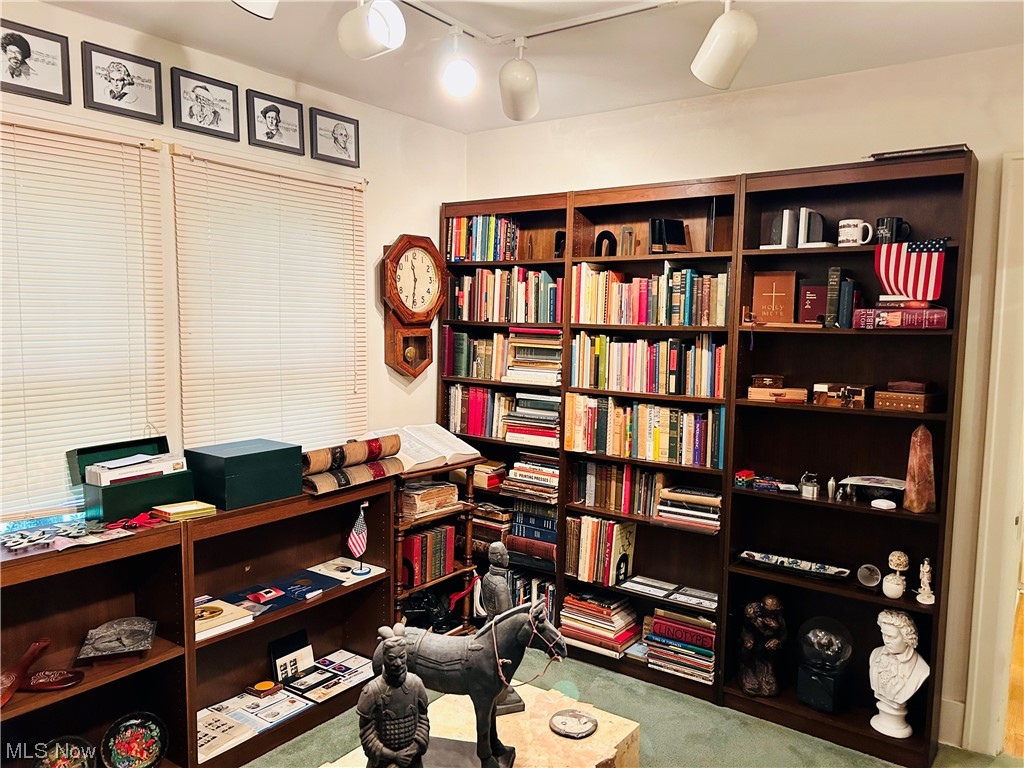 Silver Lawn - Residential