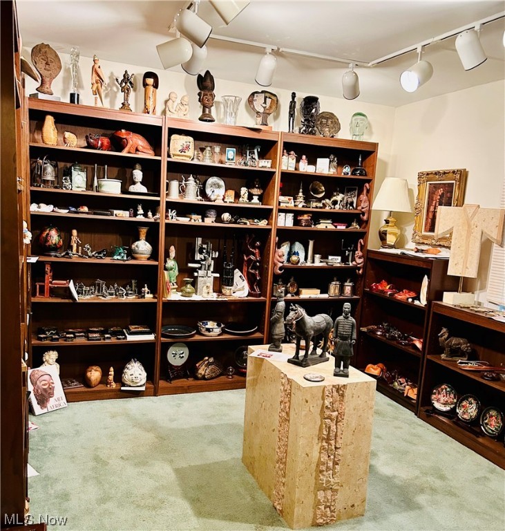 Silver Lawn - Residential