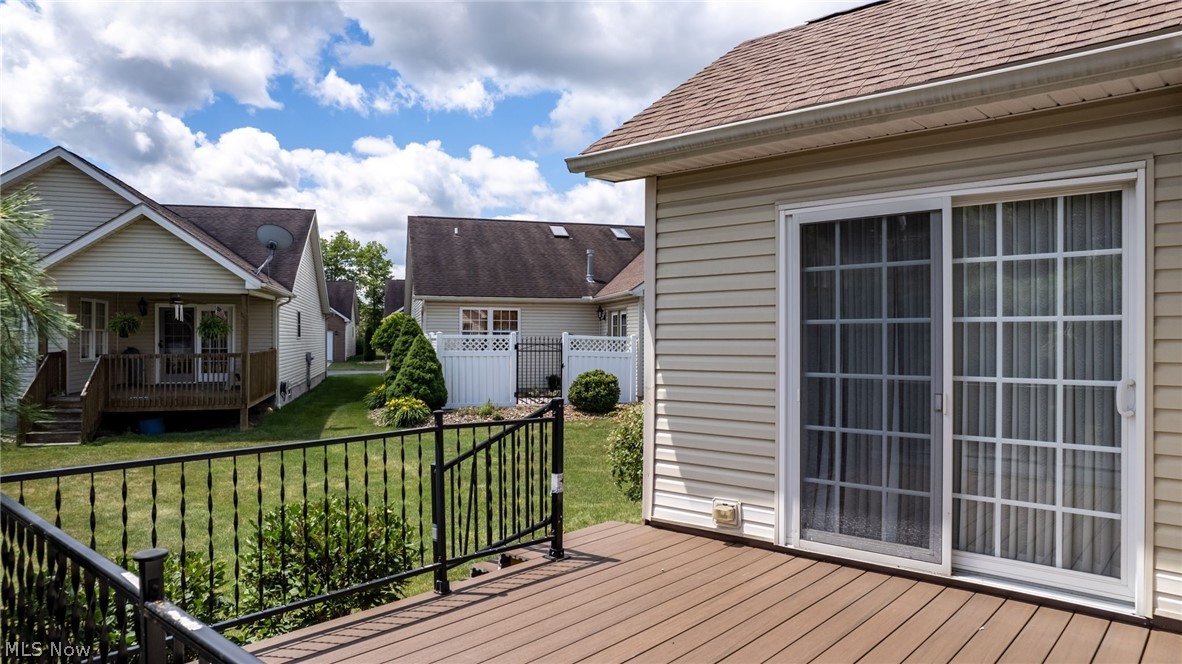 Warren Cc Vilas Condos - Residential