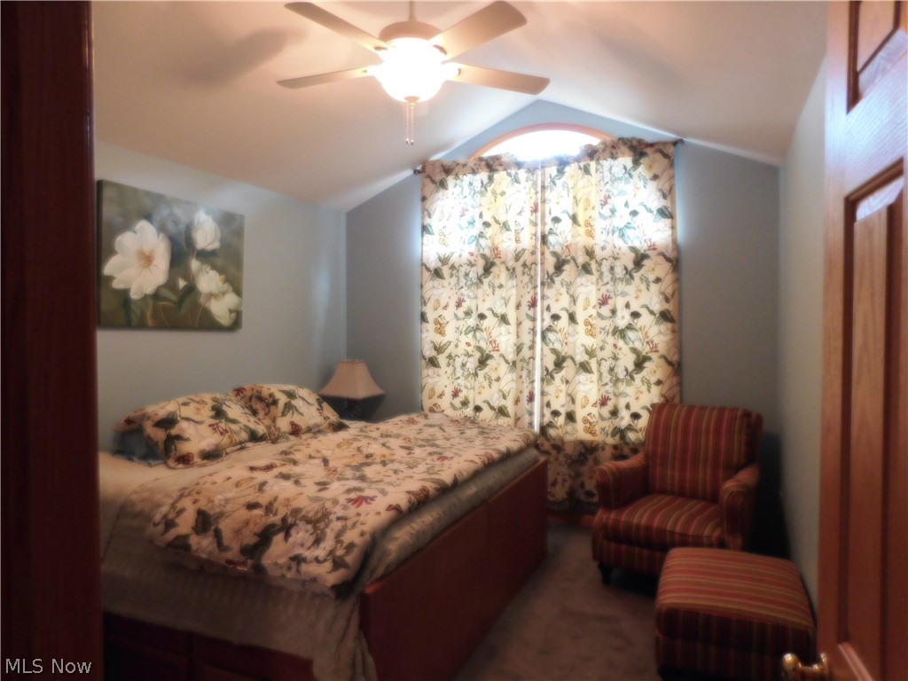 Warren Cc Vilas Condos - Residential