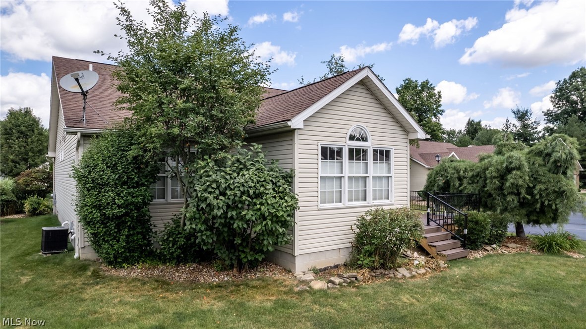 Warren Cc Vilas Condos - Residential