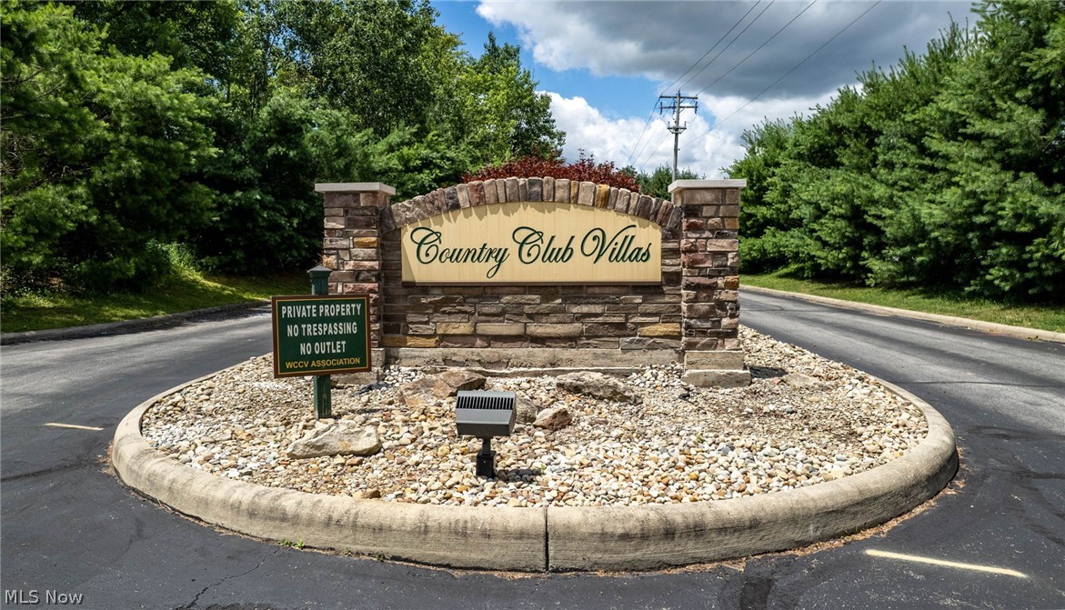 Warren Cc Vilas Condos - Residential